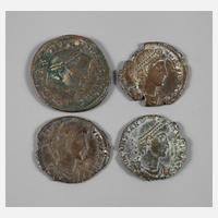 Vier Münzen Rom111