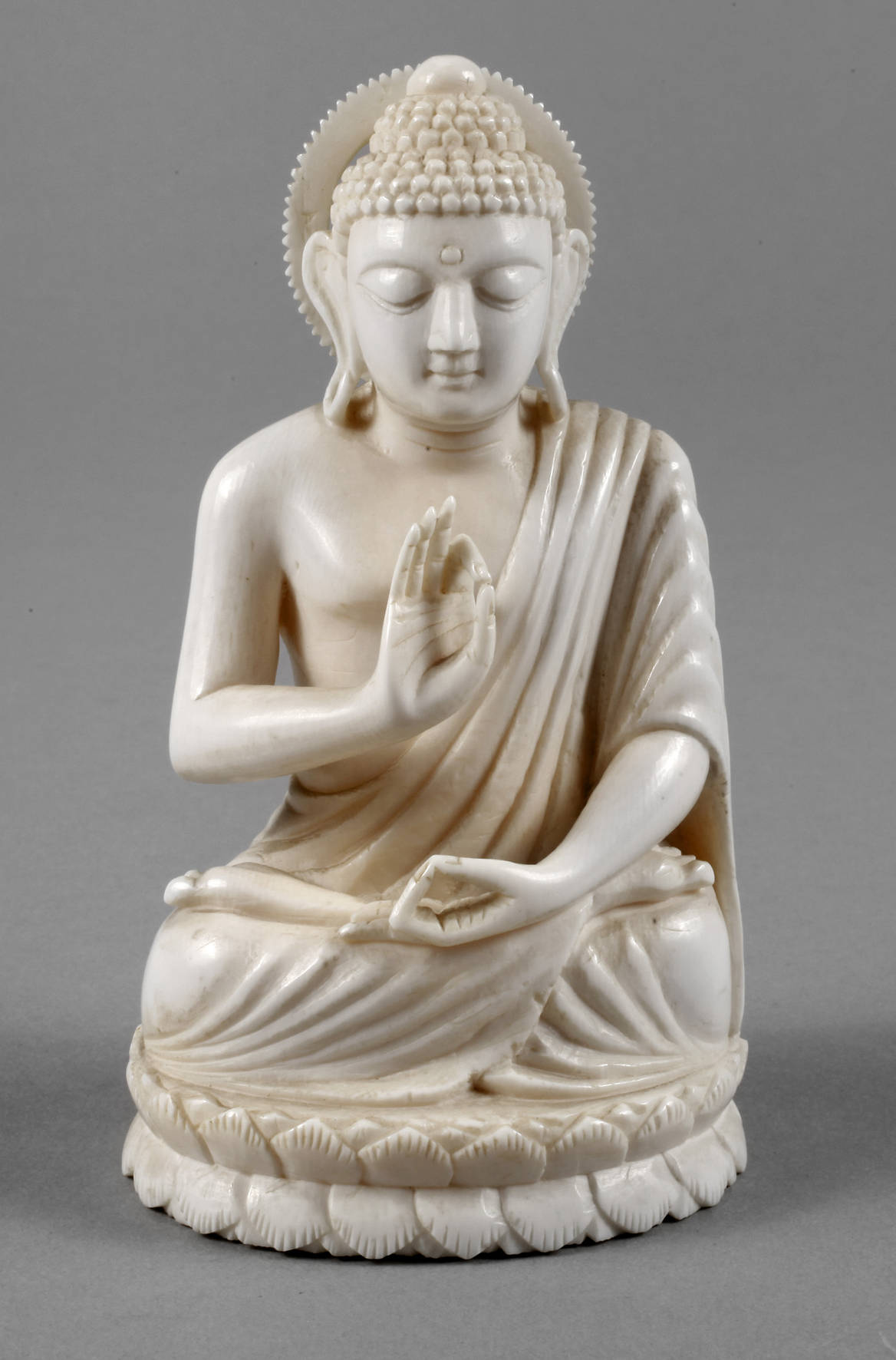 Elfenbeinplastik Buddha Shakyamuni
