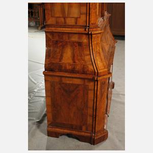 Feiner Aufsatzsekretär