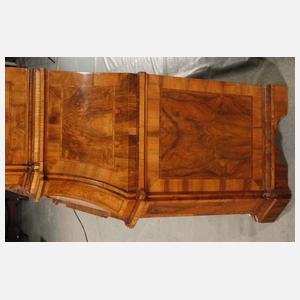 Feiner Aufsatzsekretär