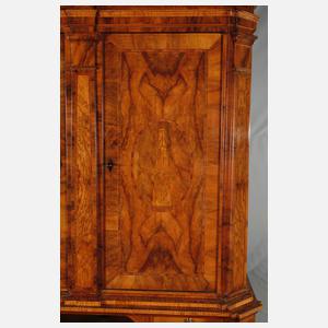 Feiner Aufsatzsekretär