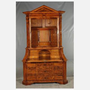 Feiner Aufsatzsekretär