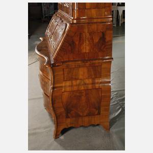 Feiner Aufsatzsekretär