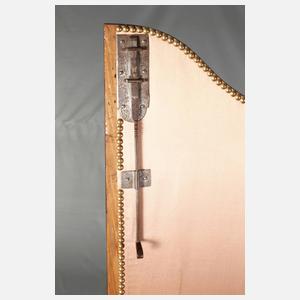 Feiner Aufsatzsekretär