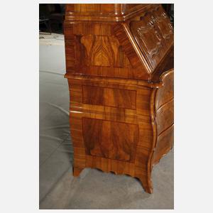 Feiner Aufsatzsekretär