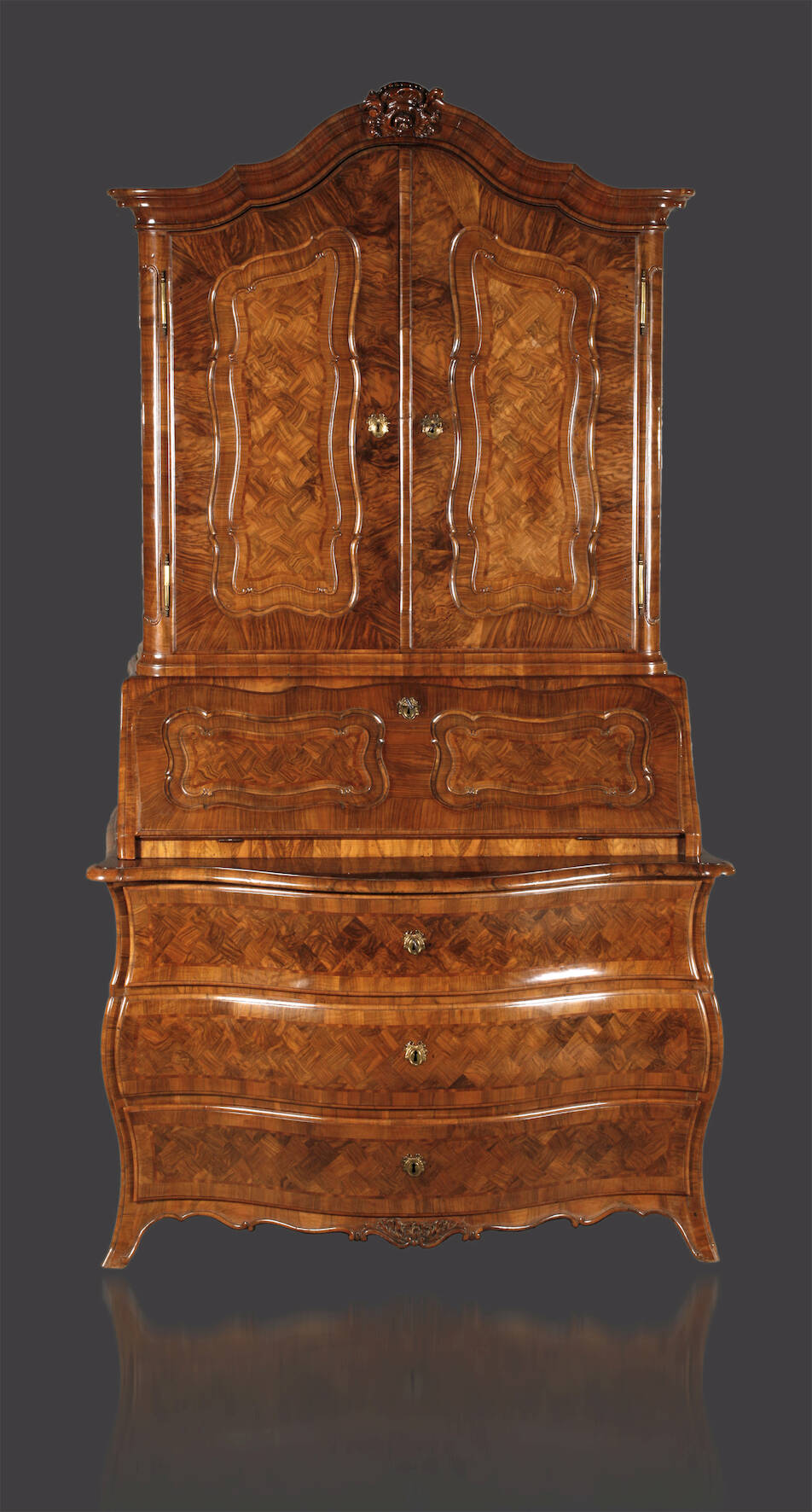 Feiner Aufsatzsekretär