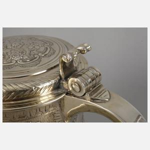 Übergroßer Silberhumpen