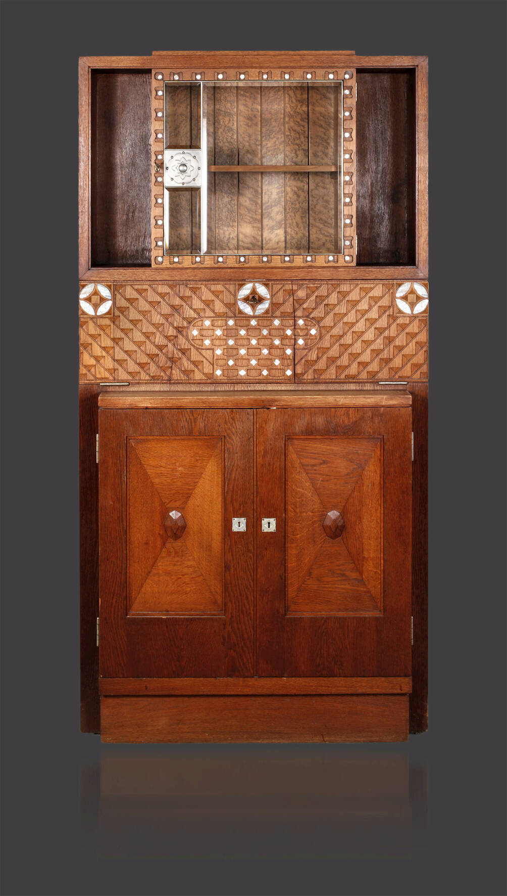 Joseph Maria Olbrich Vitrinenschrank