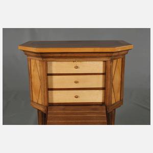 Feines Salonmöbel Bruno Paul attr.