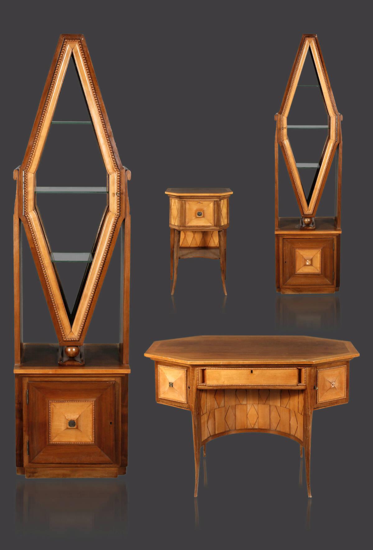 Feines Salonmöbel Bruno Paul attr.