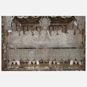 Große Perlmuttschnitzerei