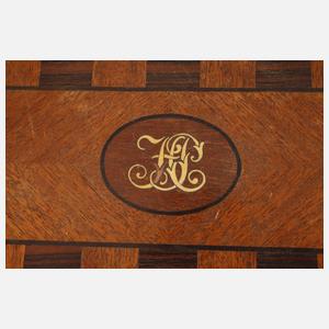 Intarsierte Schatulle