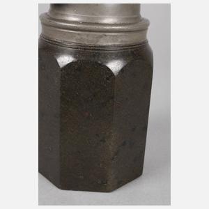 Kleine Serpentinschraubflasche