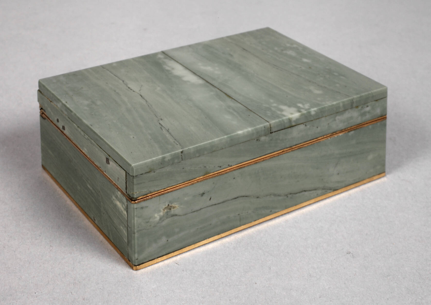 Feine Steinschatulle