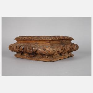 Holzsockel Renaissance