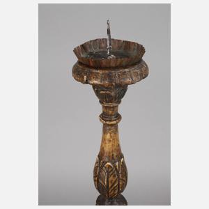 Drei geschnitzte Altarleuchter