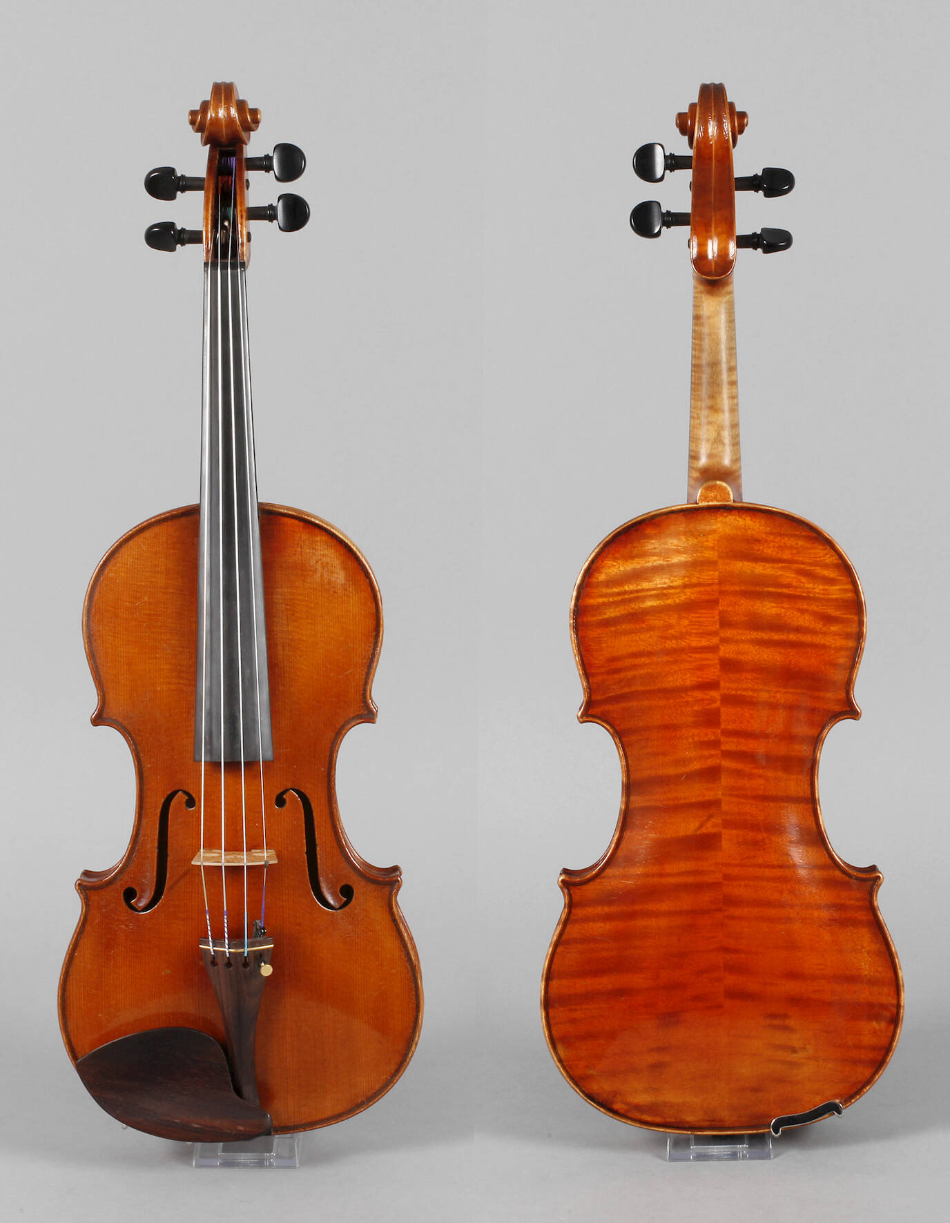 Violine Antoniazzi im Etui