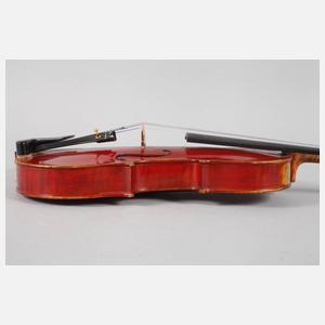 Meistervioline Albin Höllinger im Etui