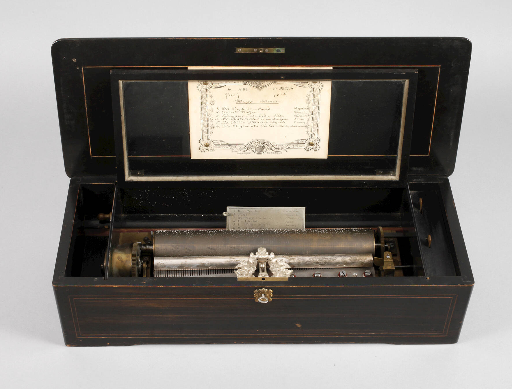 Große Walzenspieldose