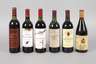 Sechs Flaschen Rotwein
