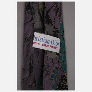 Neun Designerkrawatten