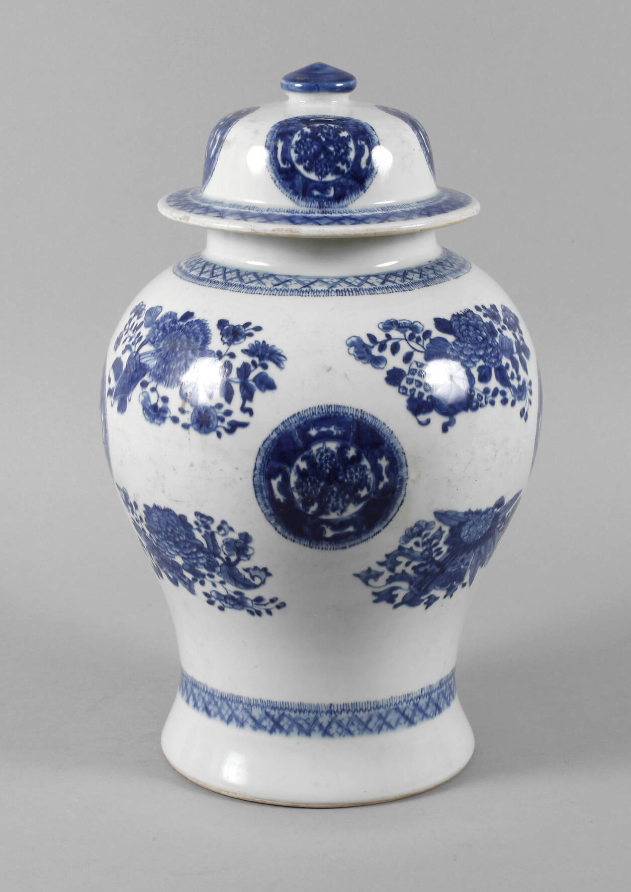 Deckelvase China