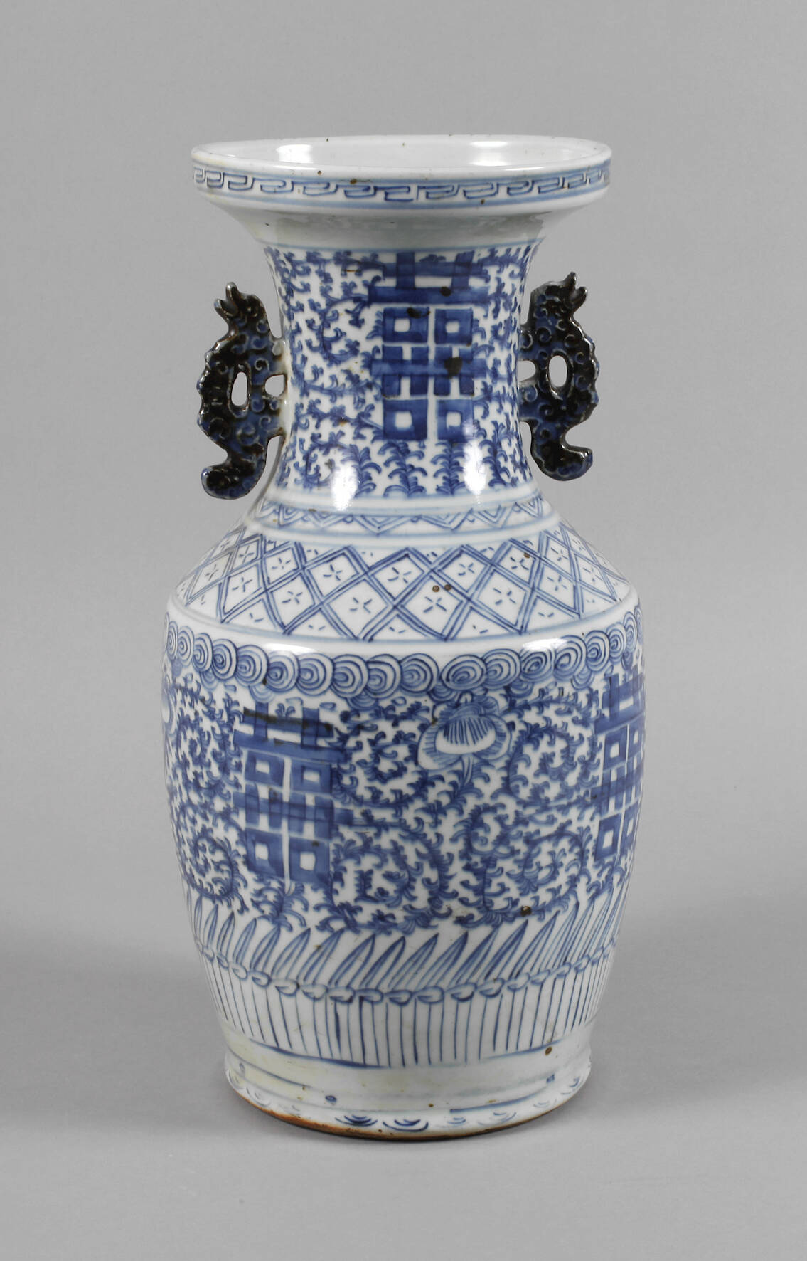Vase China