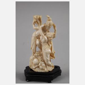 Zwei Elfenbeinschnitzereien