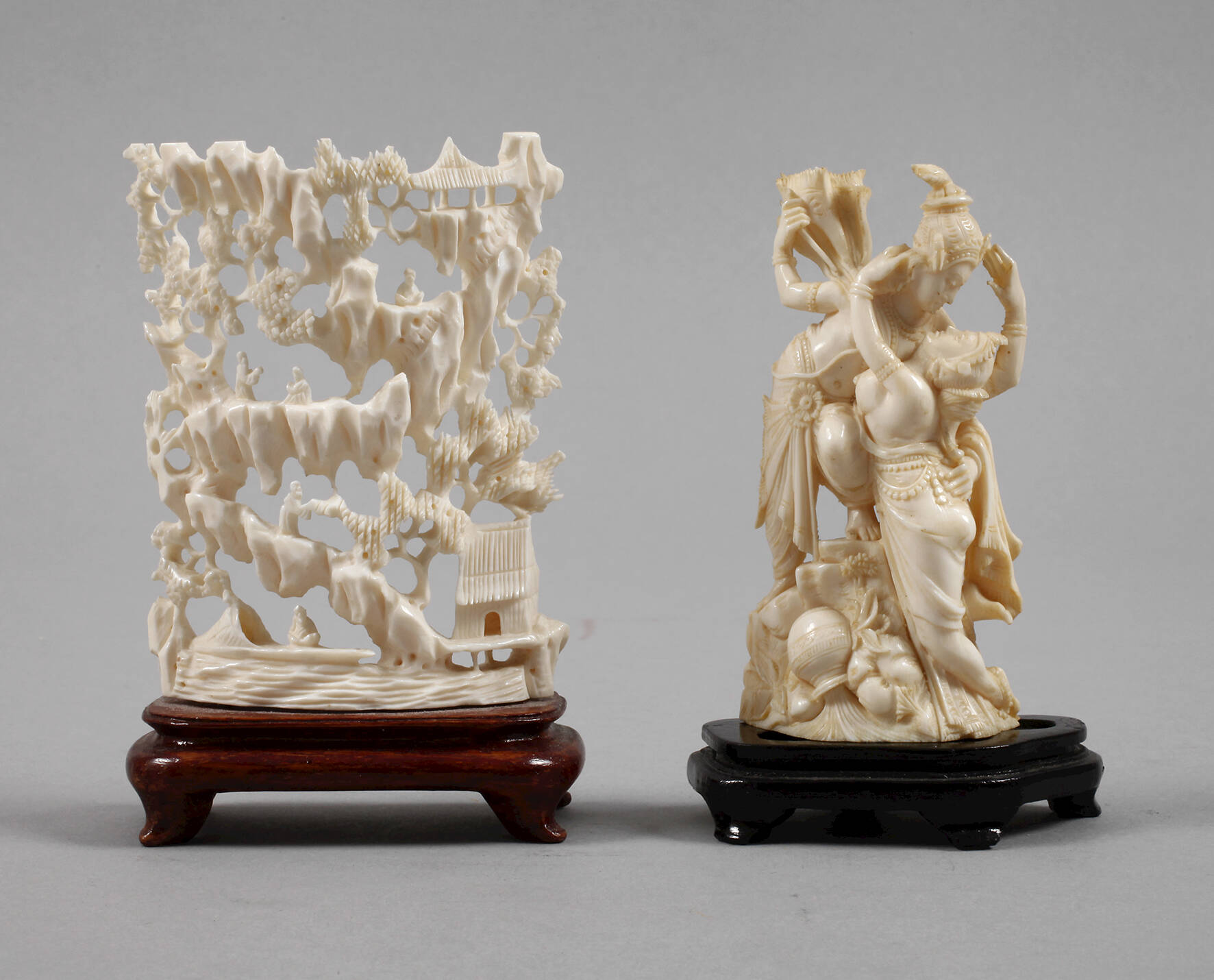 Zwei Elfenbeinschnitzereien