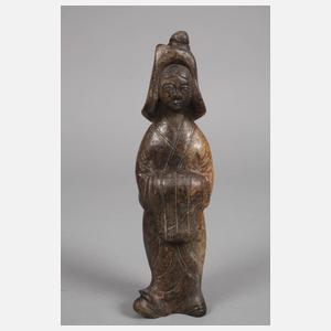 Drei Steinschnitzereien