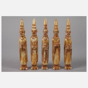 Fünf Jadeschnitzereien