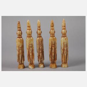 Fünf Jadeschnitzereien