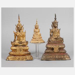 Drei Buddhaplastiken