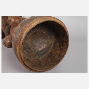 Figürliche Schnitzerei