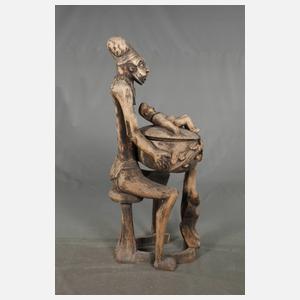 Große figürliche Schnitzerei