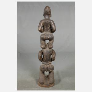 Große figürliche Schnitzerei