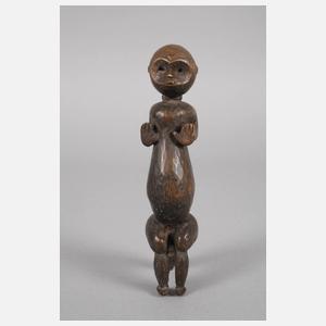 Figürliche Schnitzereien