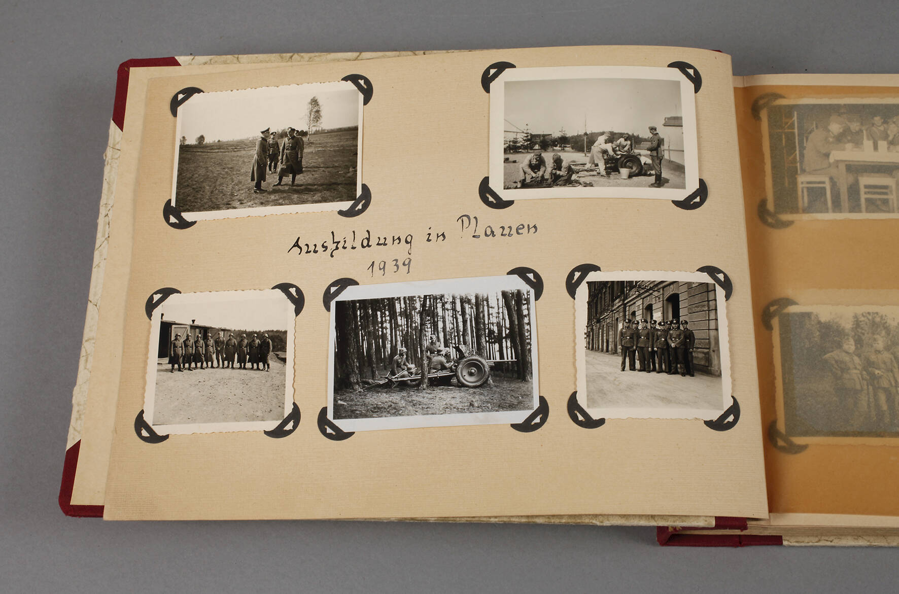 Fotoalbum eines Soldaten