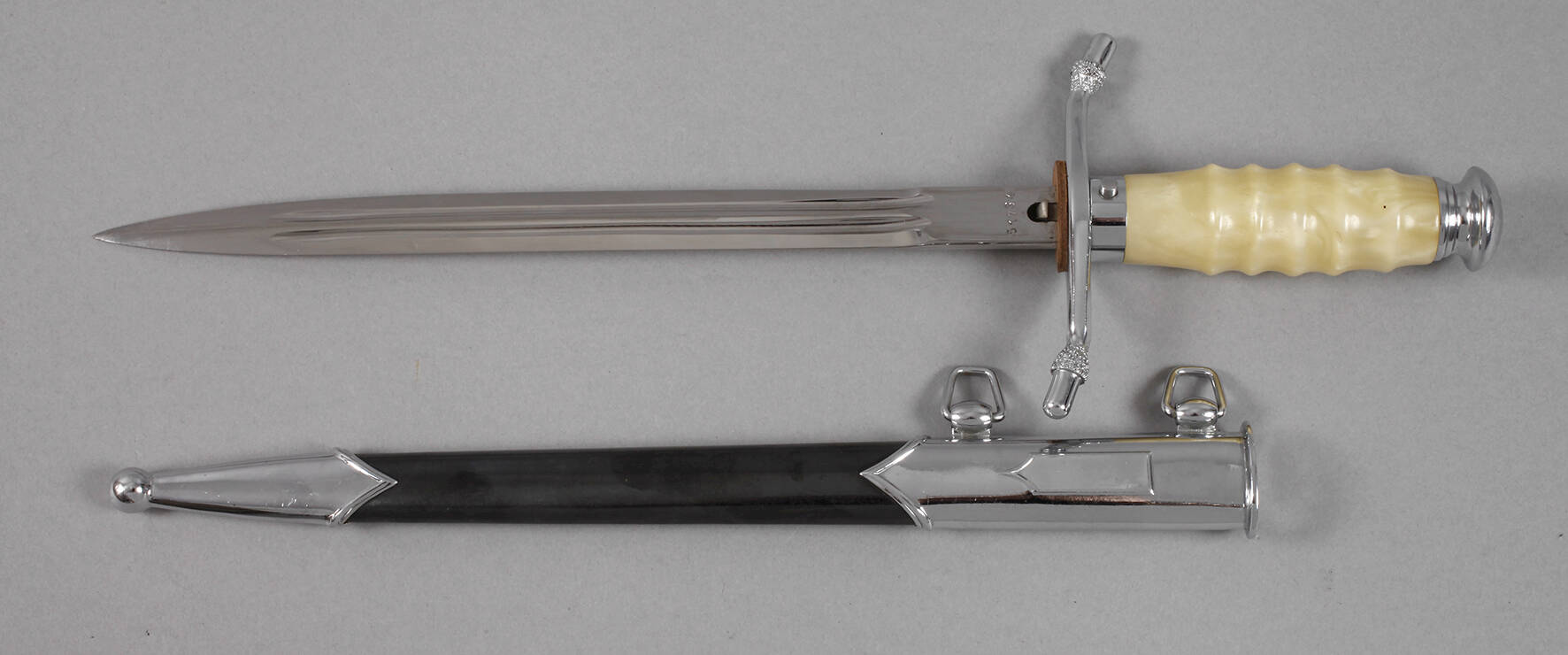 Offiziersdolch NVA Landstreitkräfte