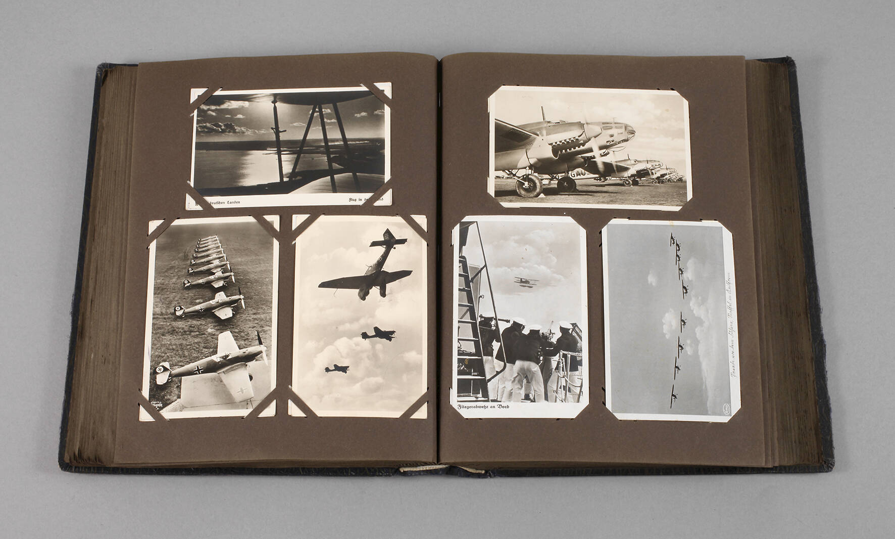 Ansichtskartenalbum beider Weltkriege