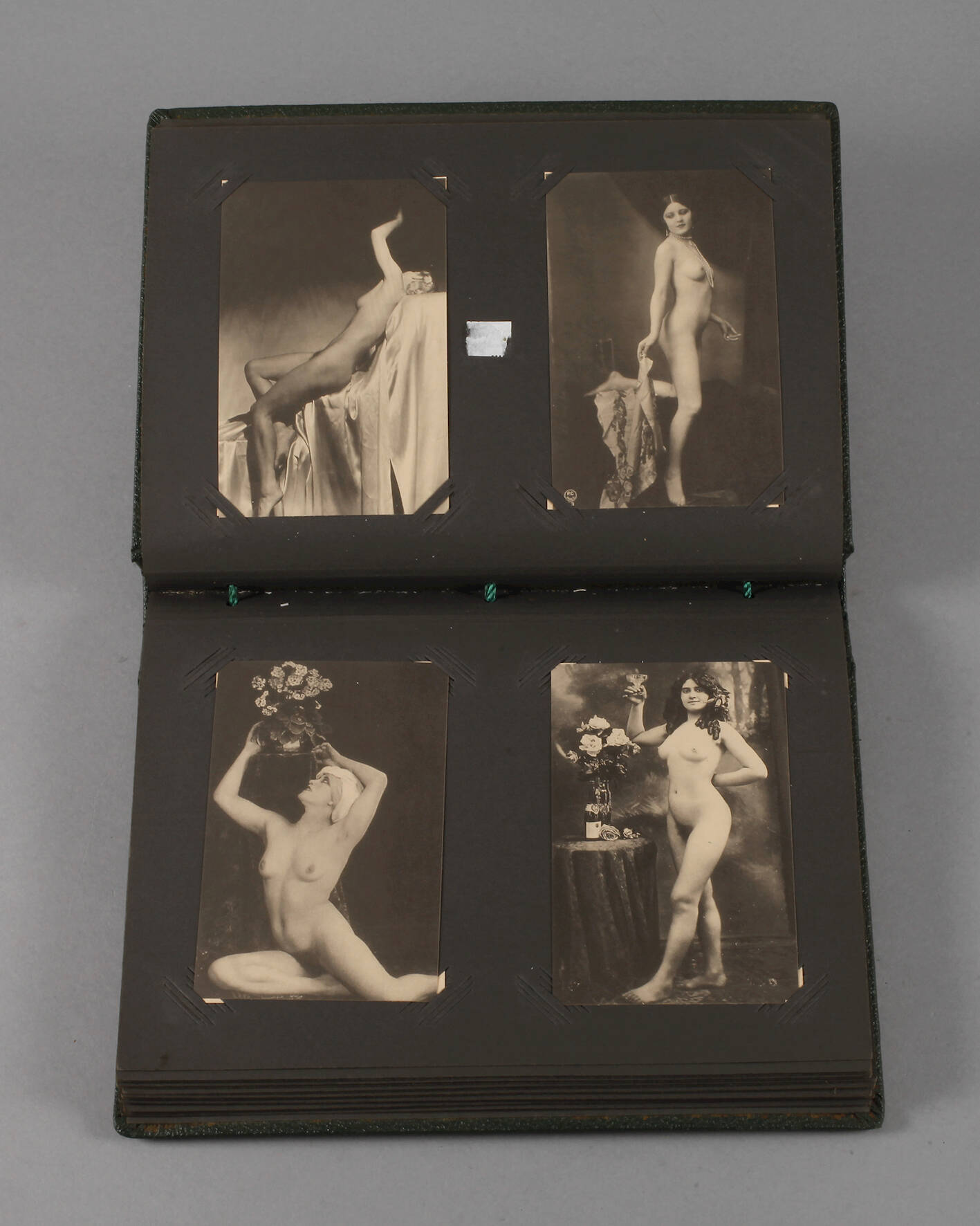 Erotische Postkarten