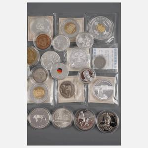 Konvolut Gedenkprägungen