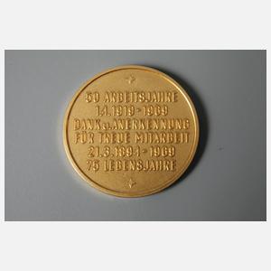 Goldmedaille auf Alfred Teufel Nagold