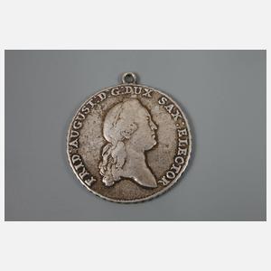 Drei gehenkelte historische Münzen