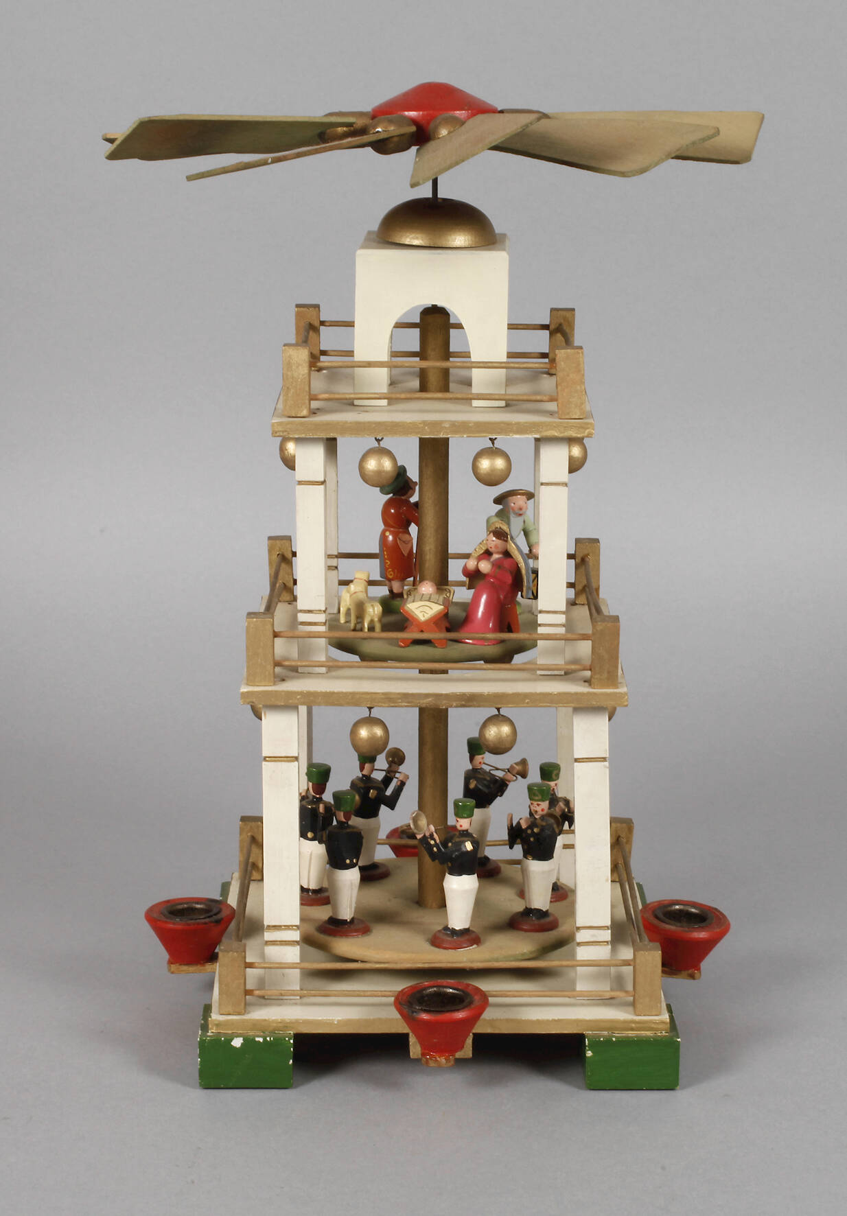 Tischpyramide Erzgebirge