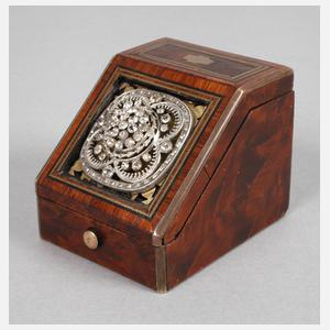 Uhrenbox mit Taschenuhr