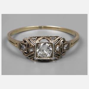 Damenring mit Brillant