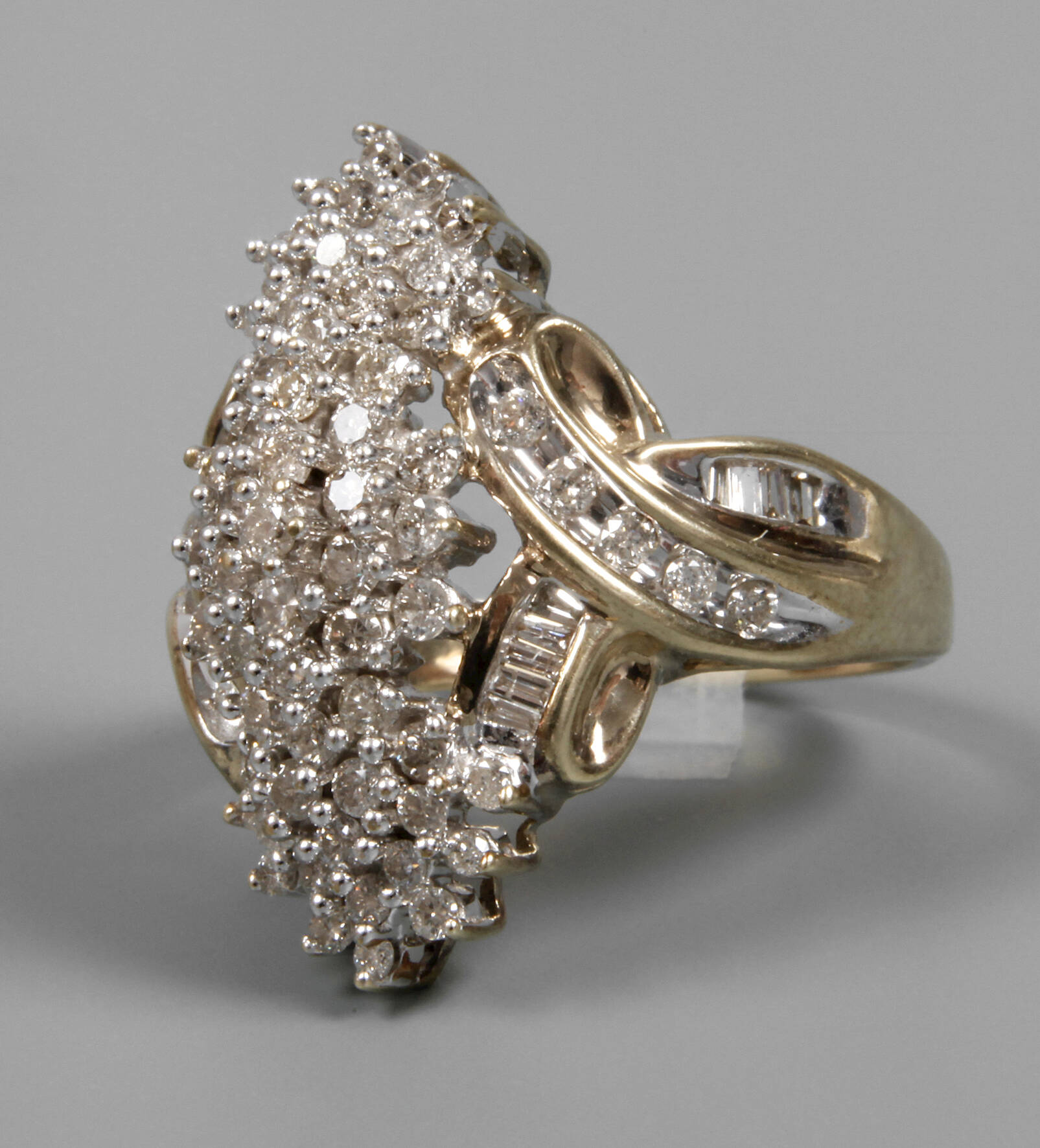 Opulenter Brillantring