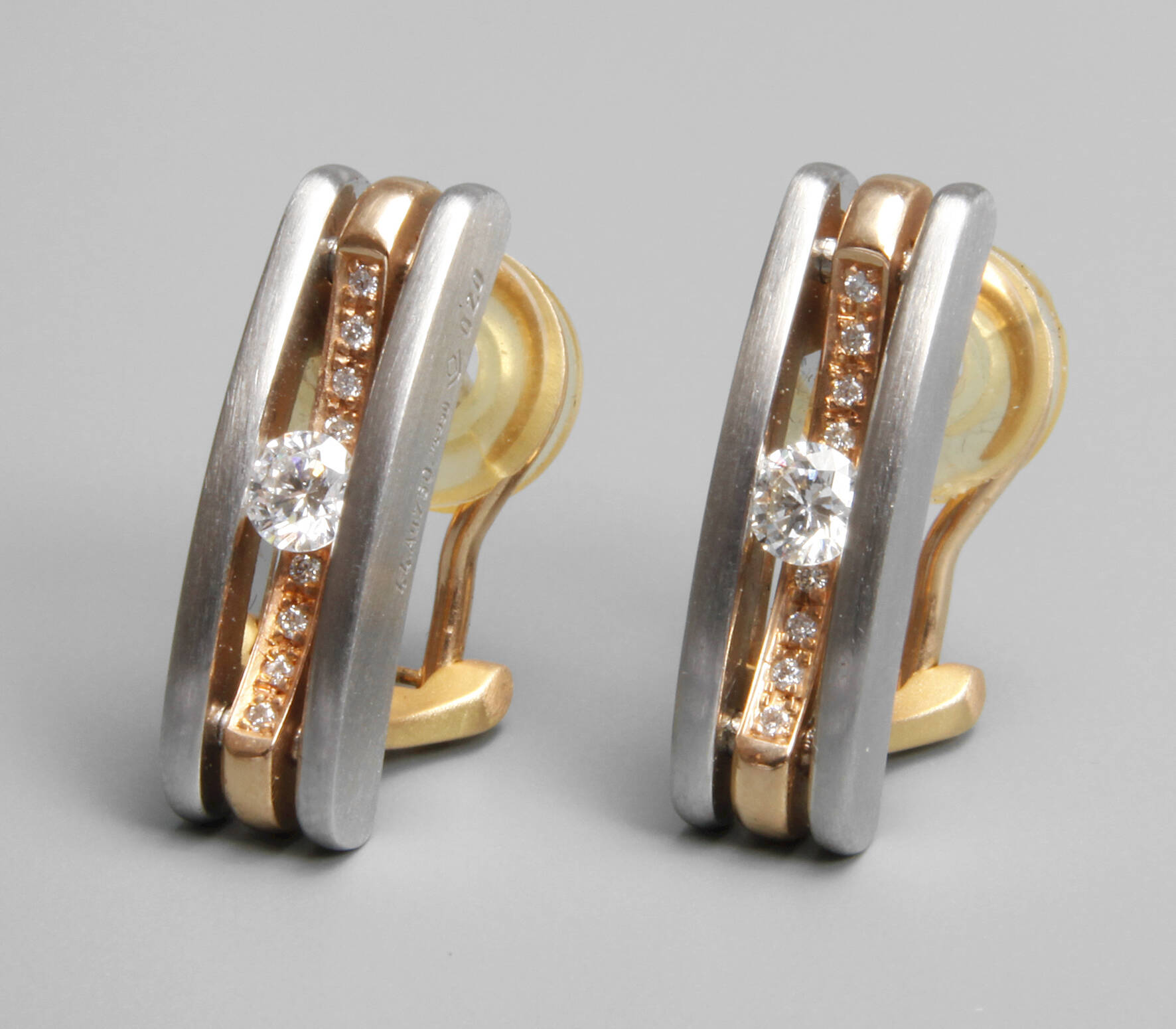 Bunz Paar Ohrringe mit Brillanten