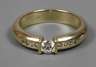 Damenring mit Brillanten